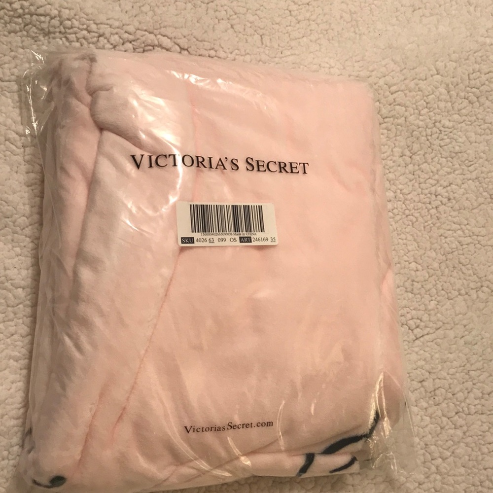 Victoria secret blanket
